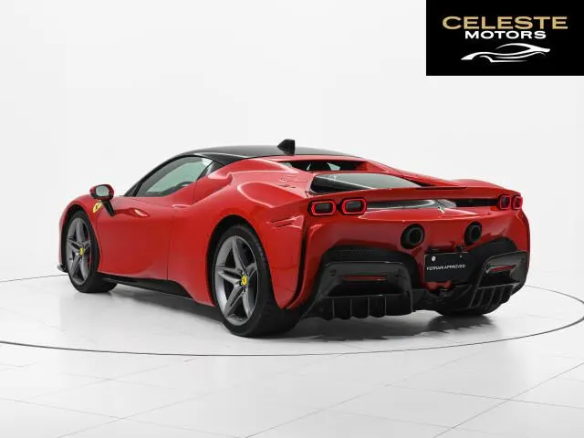 FERRARI SF90 Stradale 2022 — photo 2 sur 8