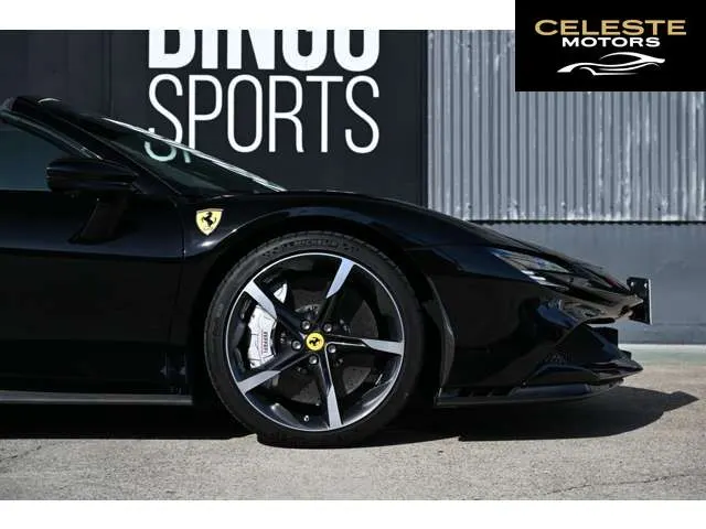 FERRARI SF90 Spider 2022 — photo 8 sur 8