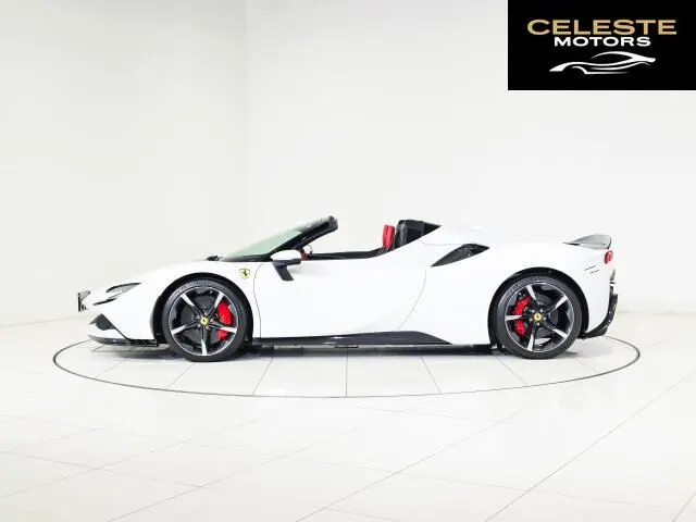 FERRARI SF90 Spider 2023 — photo 4 sur 8