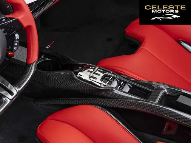 FERRARI SF90 Spider 2023 — photo 8 sur 8
