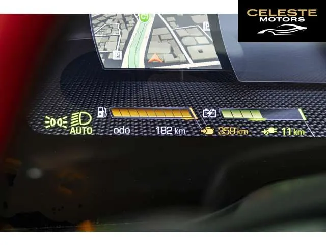 FERRARI SF90 Spider 2025 — photo 6 sur 8