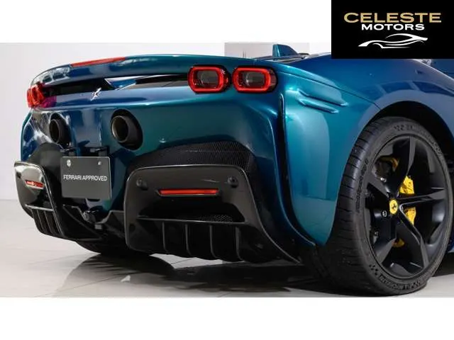 FERRARI SF90 Spider 2023 — photo 6 sur 8