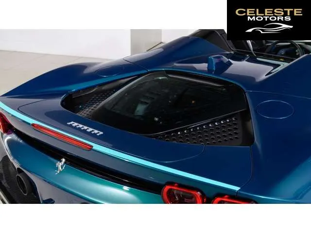 FERRARI SF90 Spider 2023 — photo 8 sur 8