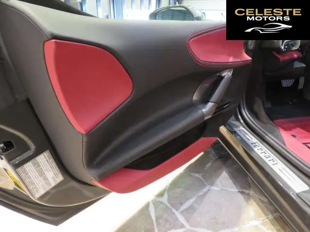 FERRARI SF90 Spider 2023 — photo 6 sur 8