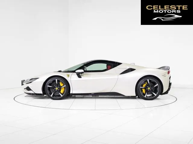FERRARI SF90 Spider 2023 — photo 5 sur 8