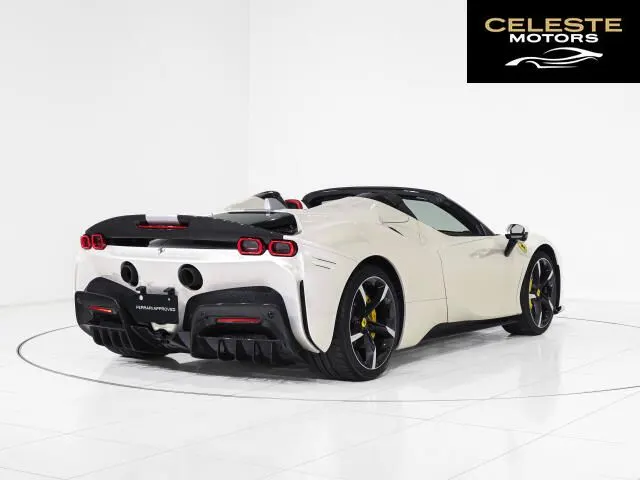 FERRARI SF90 Spider 2023 — photo 6 sur 8