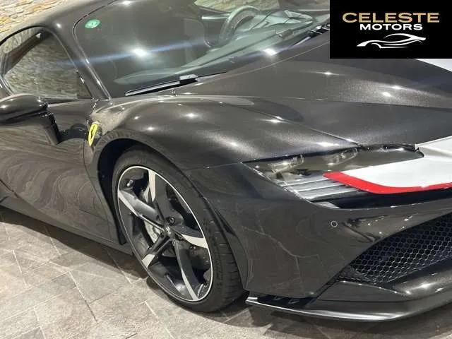 FERRARI SF90 Stradale 2021 — photo 6 sur 8