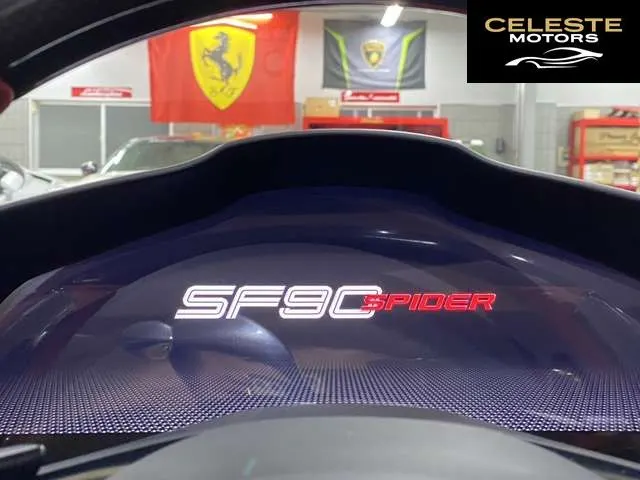 FERRARI SF90 Spider 2023 — photo 5 sur 8