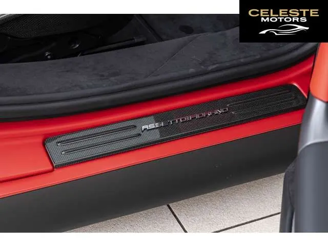 FERRARI SF90 Spider 2023 — photo 8 sur 8