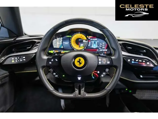 FERRARI SF90 Stradale 2021 — photo 5 sur 8