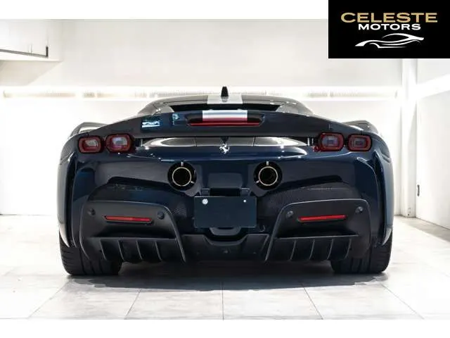 FERRARI SF90 Stradale 2021 — photo 4 sur 8
