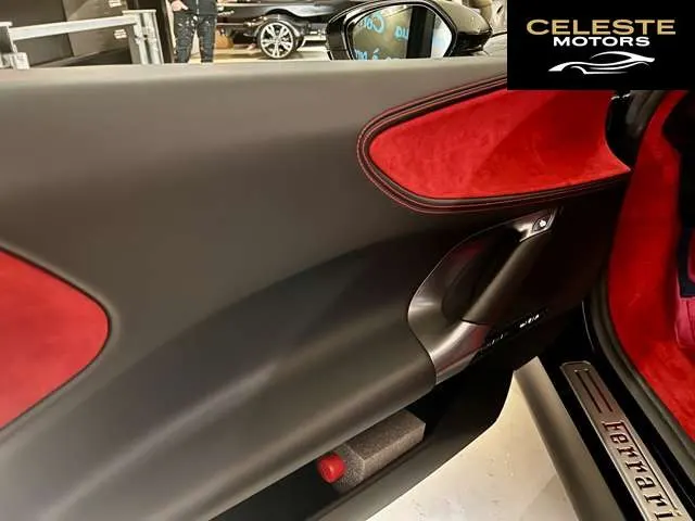 FERRARI SF90 Stradale 2021 — photo 3 sur 8