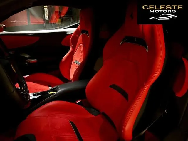 FERRARI SF90 Stradale 2021 — photo 5 sur 8