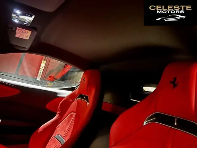 FERRARI SF90 Stradale 2021 — photo 8 sur 8