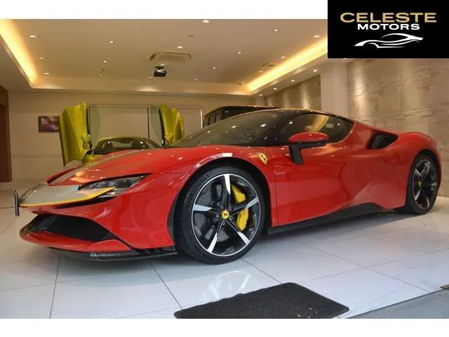 FERRARI SF90 Stradale 2021 — photo 2 sur 8