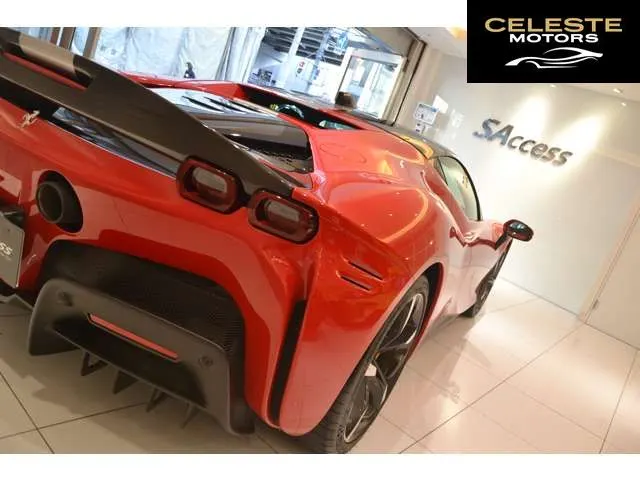 FERRARI SF90 Stradale 2021 — photo 5 sur 8