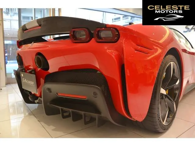 FERRARI SF90 Stradale 2021 — photo 6 sur 8