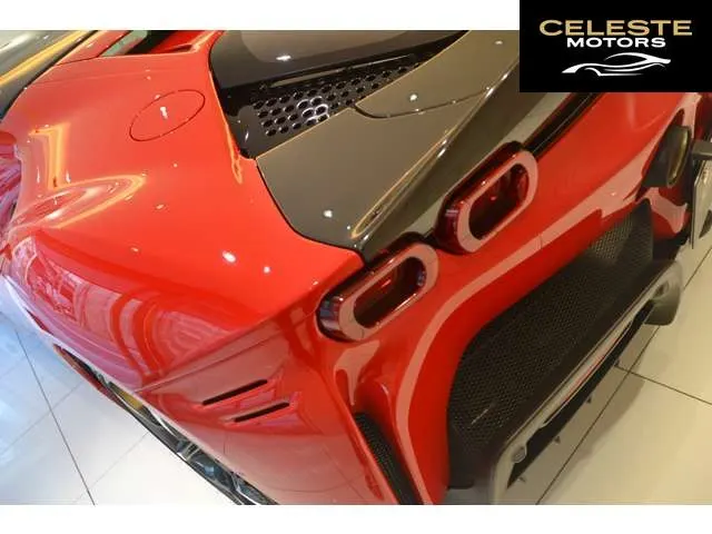 FERRARI SF90 Stradale 2021 — photo 8 sur 8