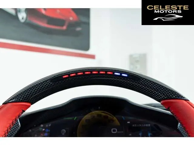 FERRARI SF90 Stradale 2022 — photo 4 sur 8