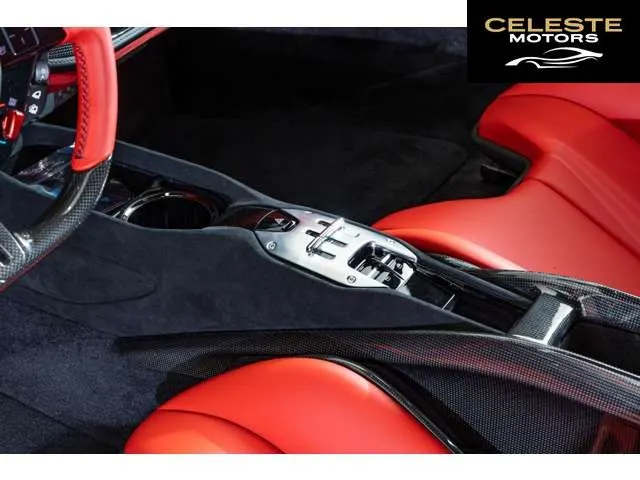 FERRARI SF90 Stradale 2022 — photo 6 sur 8