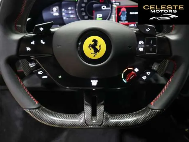 FERRARI SF90 Stradale 2021 — photo 3 sur 8