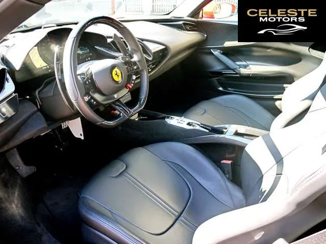 FERRARI SF90 Stradale 2021 — photo 4 sur 7