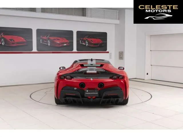 FERRARI SF90 Stradale 2021 — photo 2 sur 8