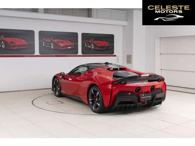 FERRARI SF90 Stradale 2021 — photo 3 sur 8