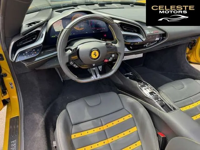 FERRARI SF90 Spider 2024 — photo 7 sur 8