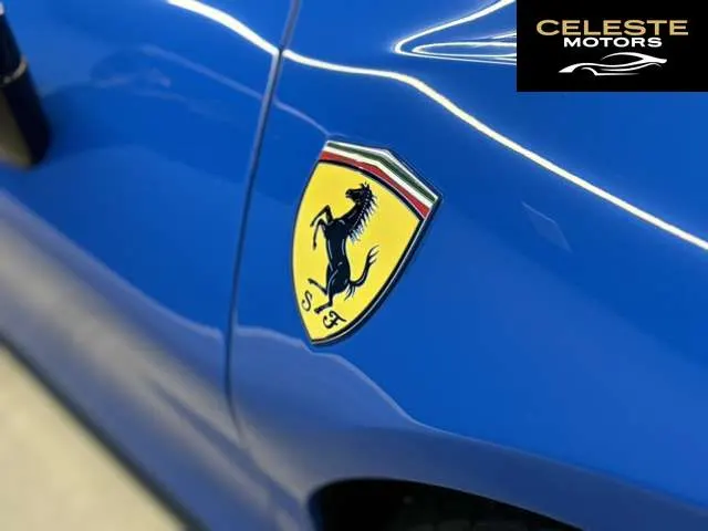 FERRARI SF90 Stradale 2021 — photo 5 sur 8