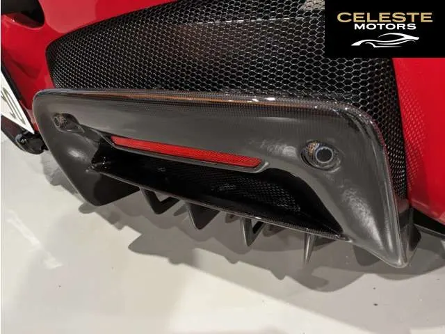 FERRARI SF90 Stradale 2021 — photo 7 sur 8