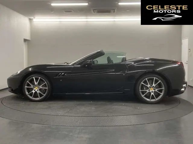 FERRARI California 30 2013 — photo 5 sur 8