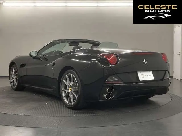 FERRARI California 30 2013 — photo 6 sur 8
