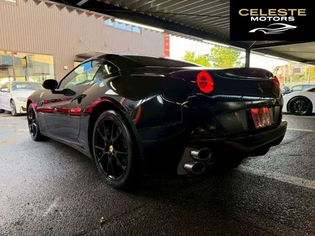 FERRARI California 30 2012 — photo 2 sur 8