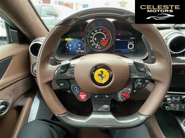 FERRARI Portofino M 2023 — photo 5 sur 8