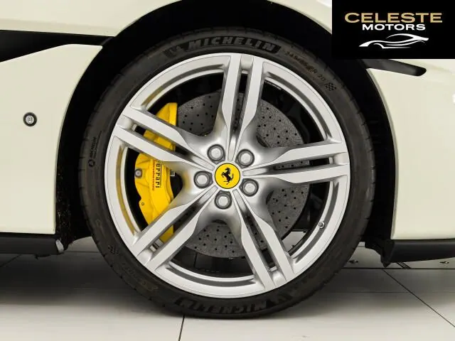 FERRARI Portofino M 2023 — photo 5 sur 8