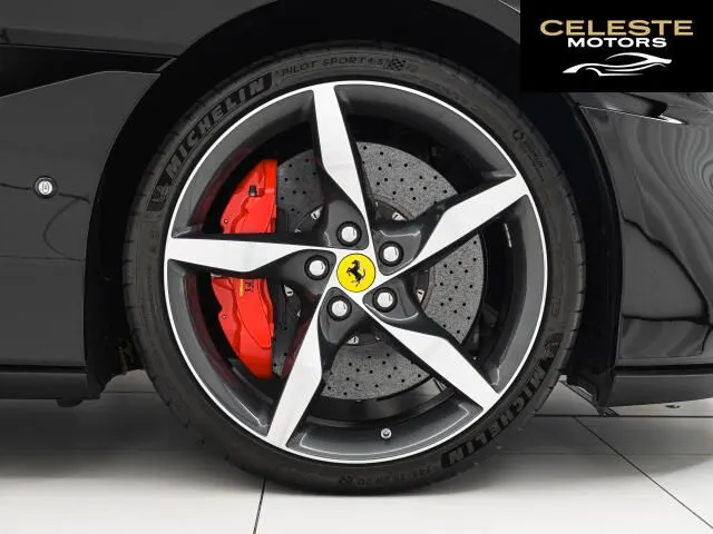FERRARI Portofino M 2023 — photo 5 sur 8