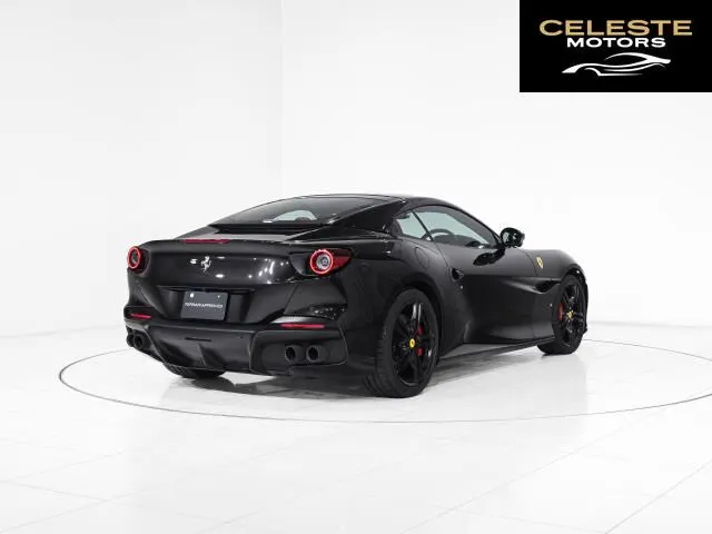 FERRARI Portofino M 2021 — photo 7 sur 8