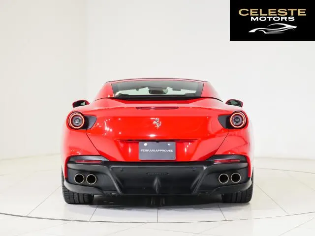 FERRARI Portofino M 2022 — photo 8 sur 8