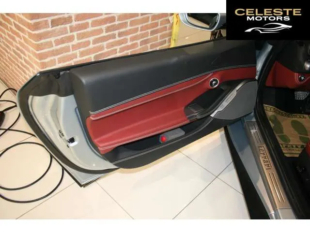 FERRARI Portofino M 2021 — photo 4 sur 8