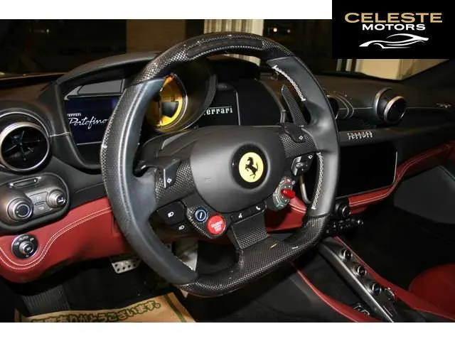FERRARI Portofino M 2021 — photo 5 sur 8
