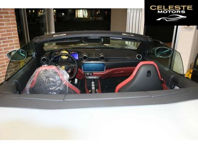 FERRARI Portofino M 2021 — photo 8 sur 8
