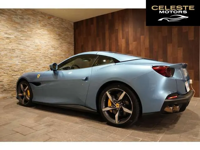 FERRARI Portofino M 2022 — photo 6 sur 8