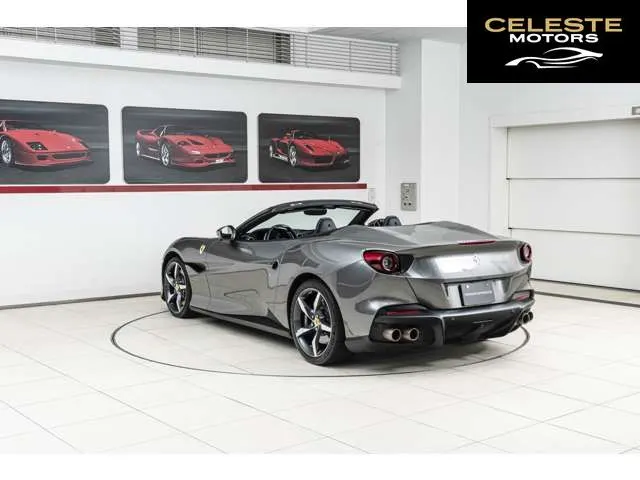 FERRARI Portofino M 2021 — photo 4 sur 8