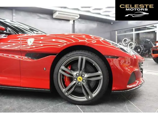 FERRARI Portofino M 2023 — photo 4 sur 8
