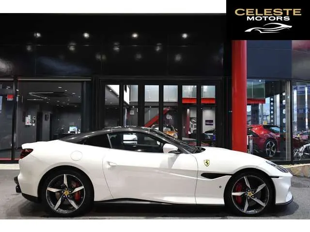 FERRARI Portofino M 2022 — photo 4 sur 8