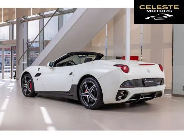 FERRARI California 2011 — photo 6 sur 8