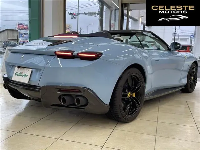 FERRARI Roma Spider 2025 — photo 2 sur 8