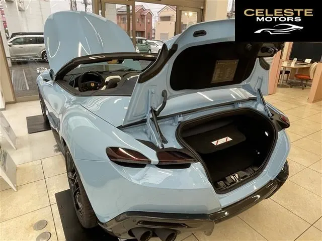 FERRARI Roma Spider 2025 — photo 8 sur 8