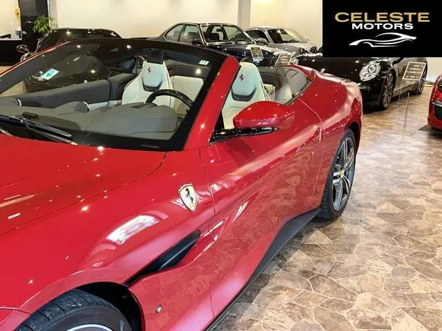 FERRARI Portofino 2020 — photo 2 sur 8
